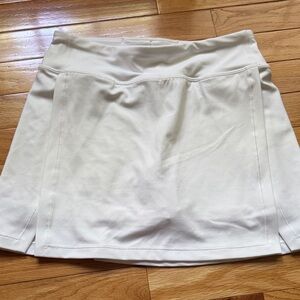 Athleta Girl White Goal Setter Skort, size Large